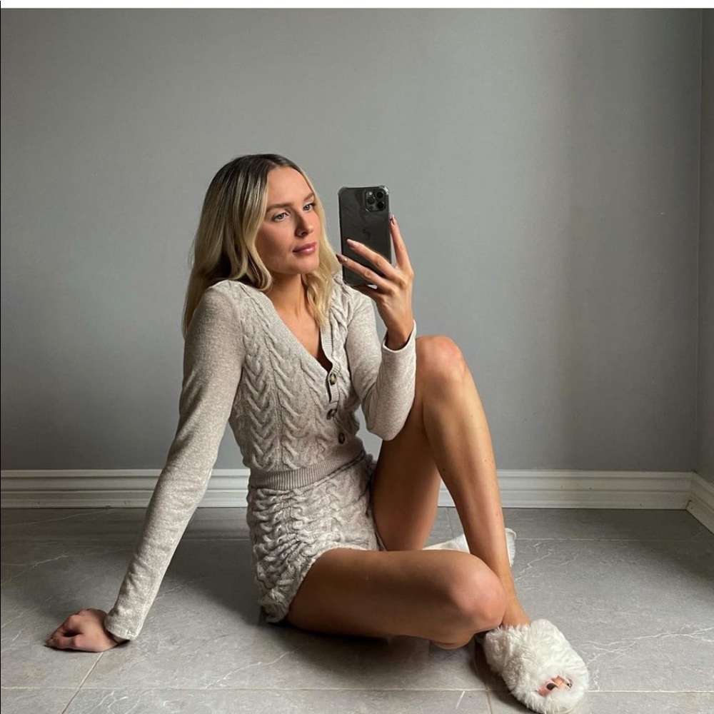 Zara Cable Knit Jumpsuit - Picture 4 of 16